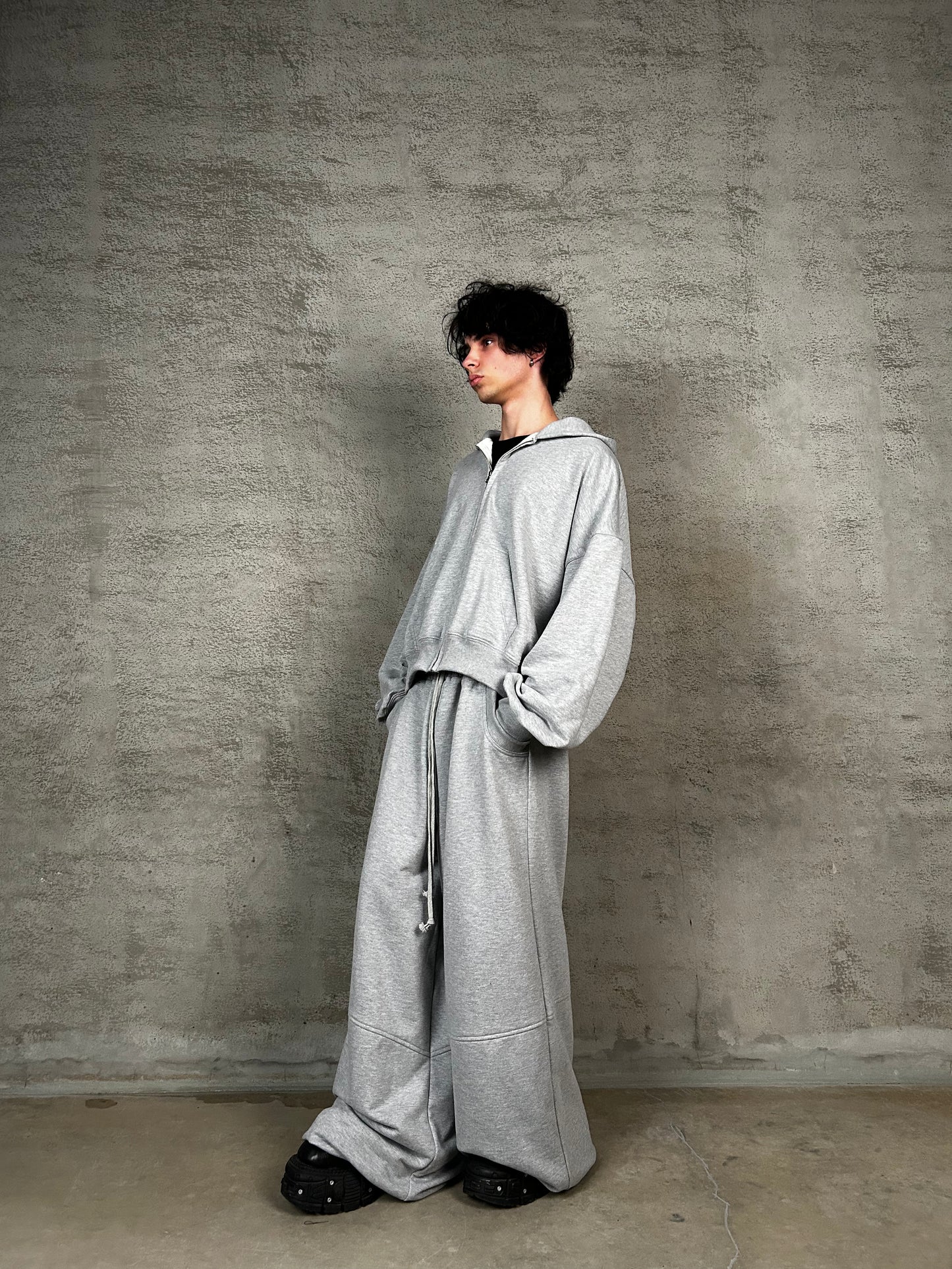 "Oversize Ash" Zip-Hoodie