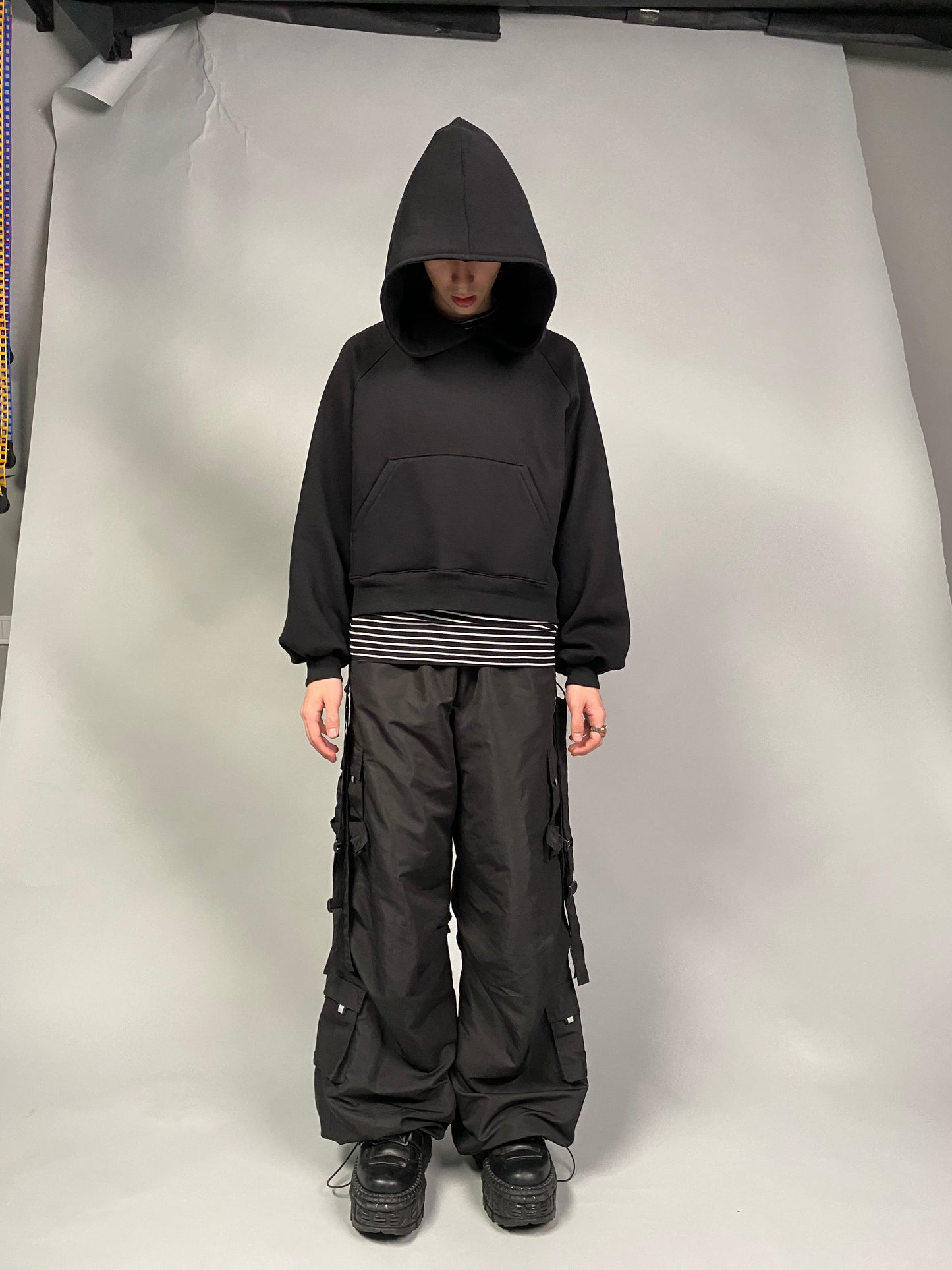 "NO LOGO" Hoodie