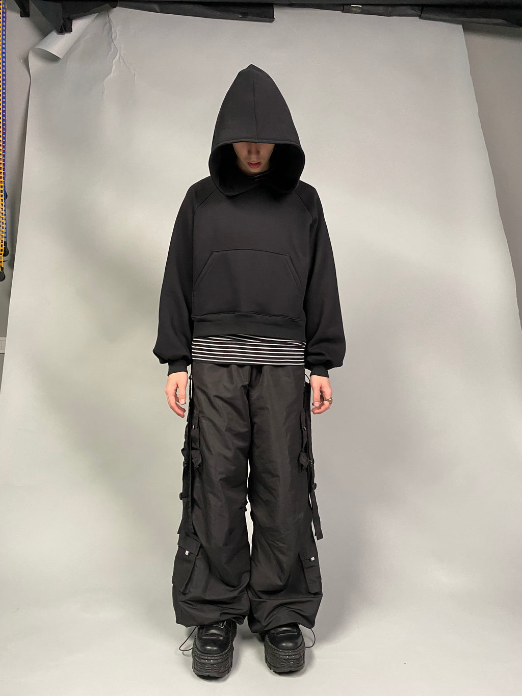 "NO LOGO" Hoodie